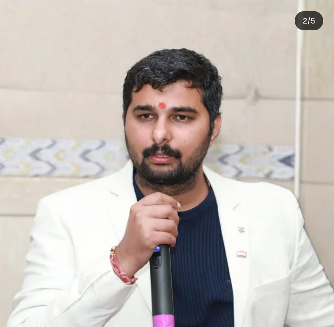 Ar. Shashank Pare